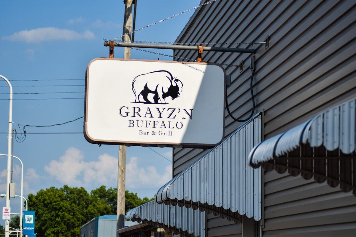 Grayz'n Buffalo-03